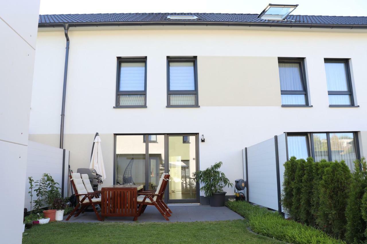 Privatzimmer an der Messe Hannover Exterior foto